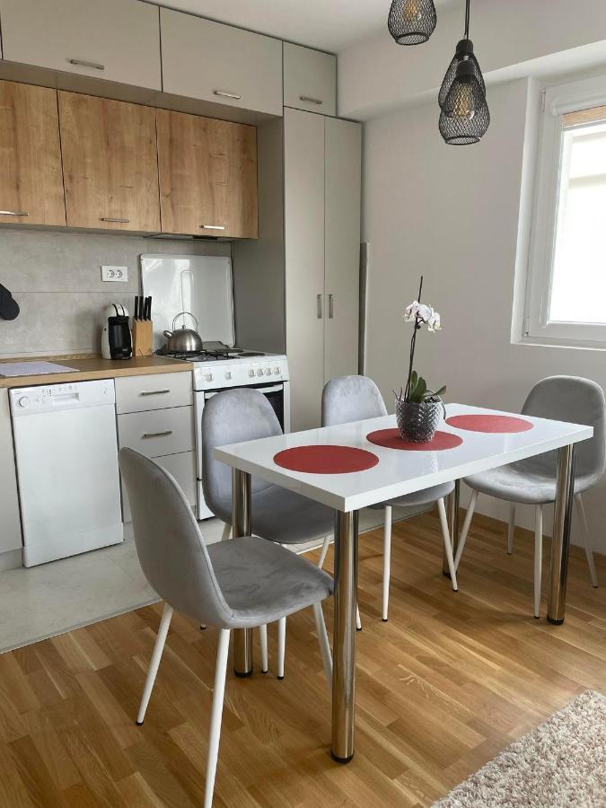 Luna Apartment By Sienna Skopje Luaran gambar